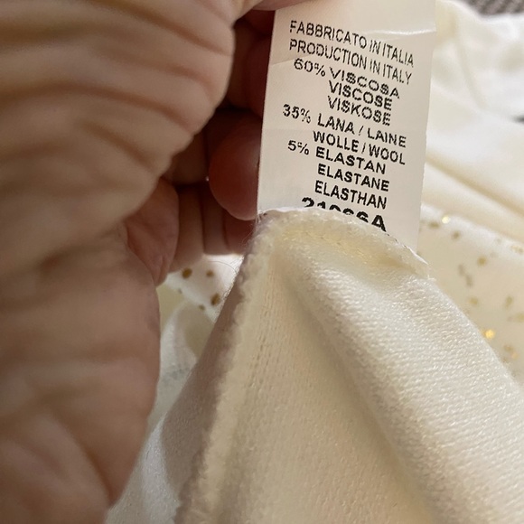 White sweater - Picture 7 of 7